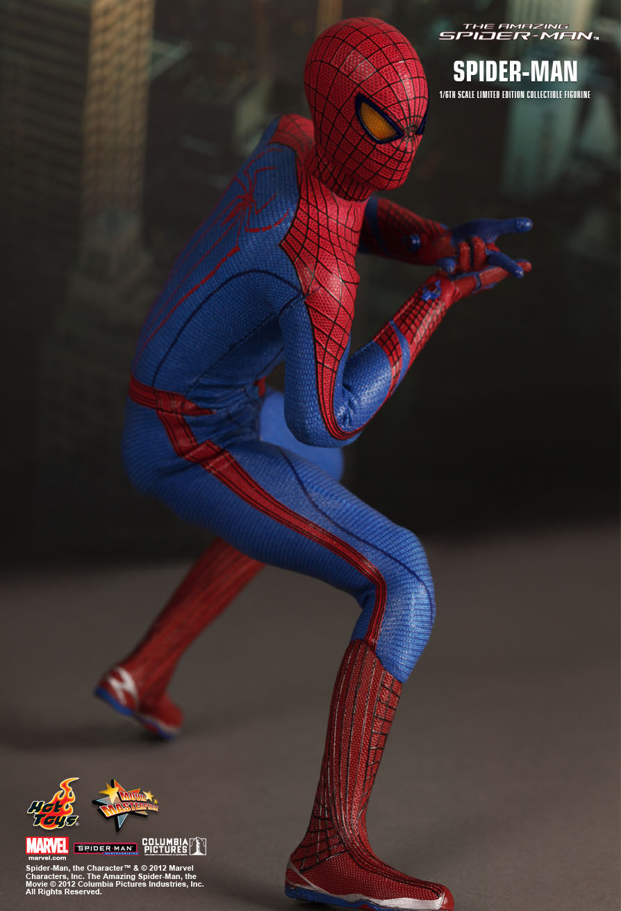 figurine spiderman hot toys