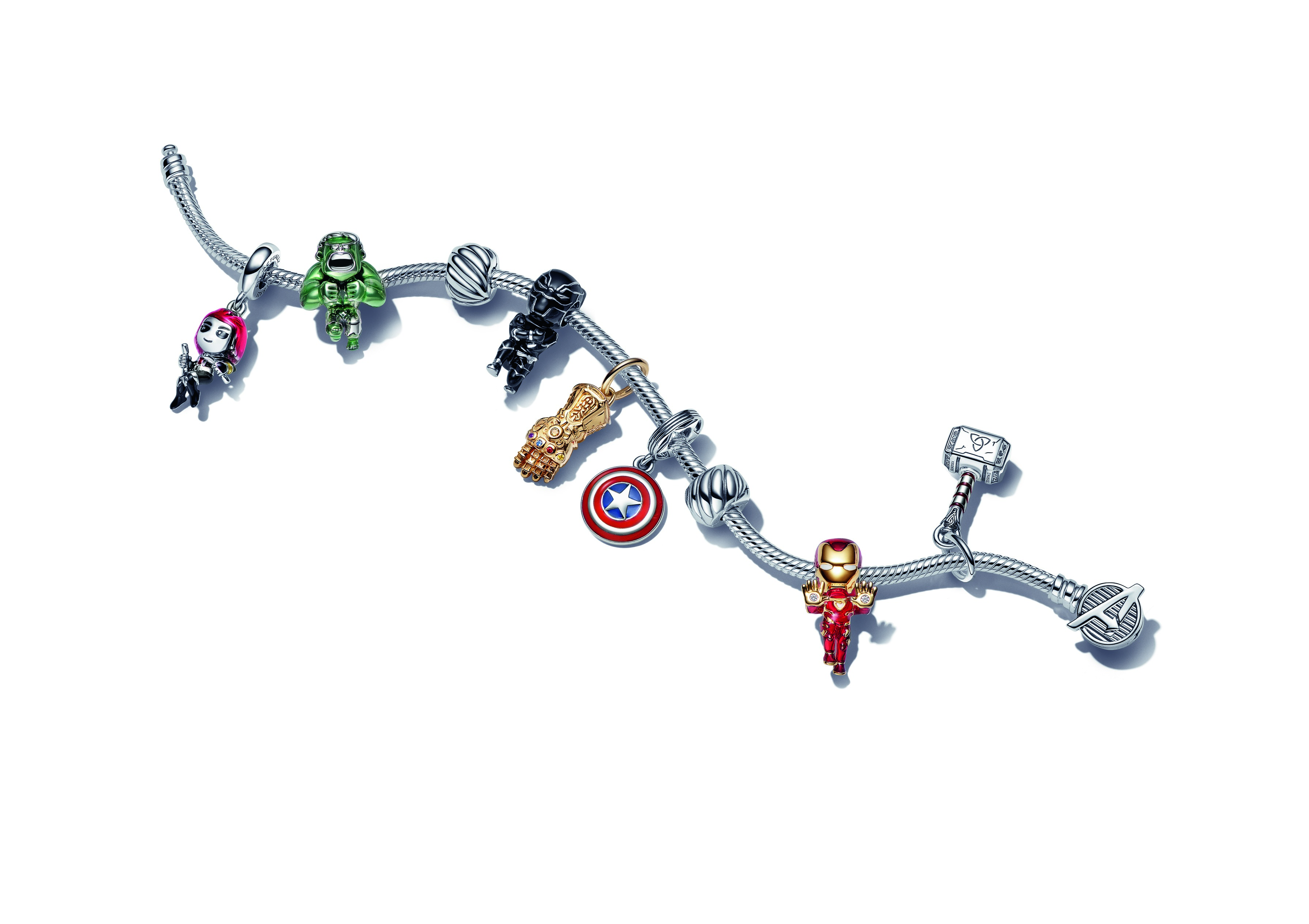 Pandora lança joias inspiradas no mundo da Marvel