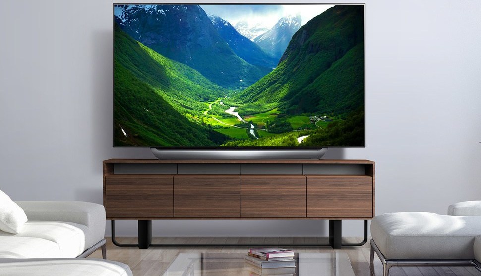 LG C8 | Você deve investir em um televisor 4K da LG?