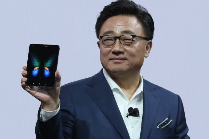 Samsung apresenta mudanças no Galaxy Fold e confirma lançamento para setembro deste ano