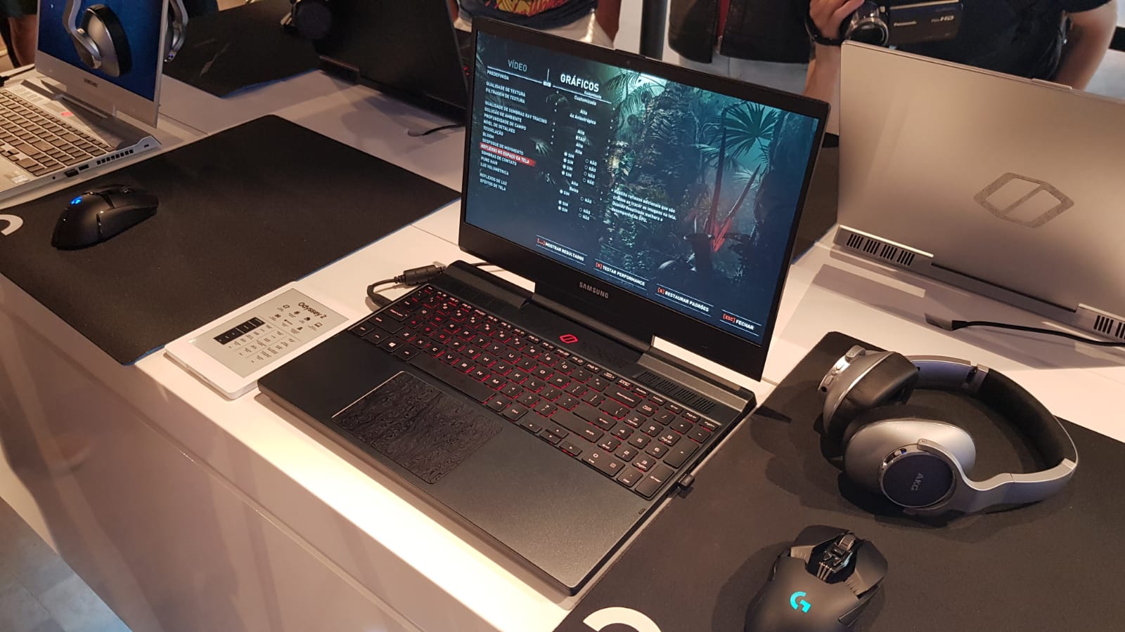 Odyssey 2: Samsung lança notebook com placa de vídeo Nvidia e processadores Intel