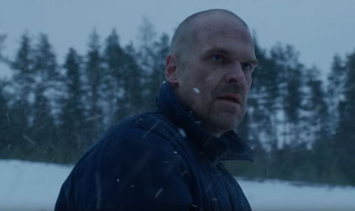 Netflix | Hooper está de volta em trailer de Stranger Things 4