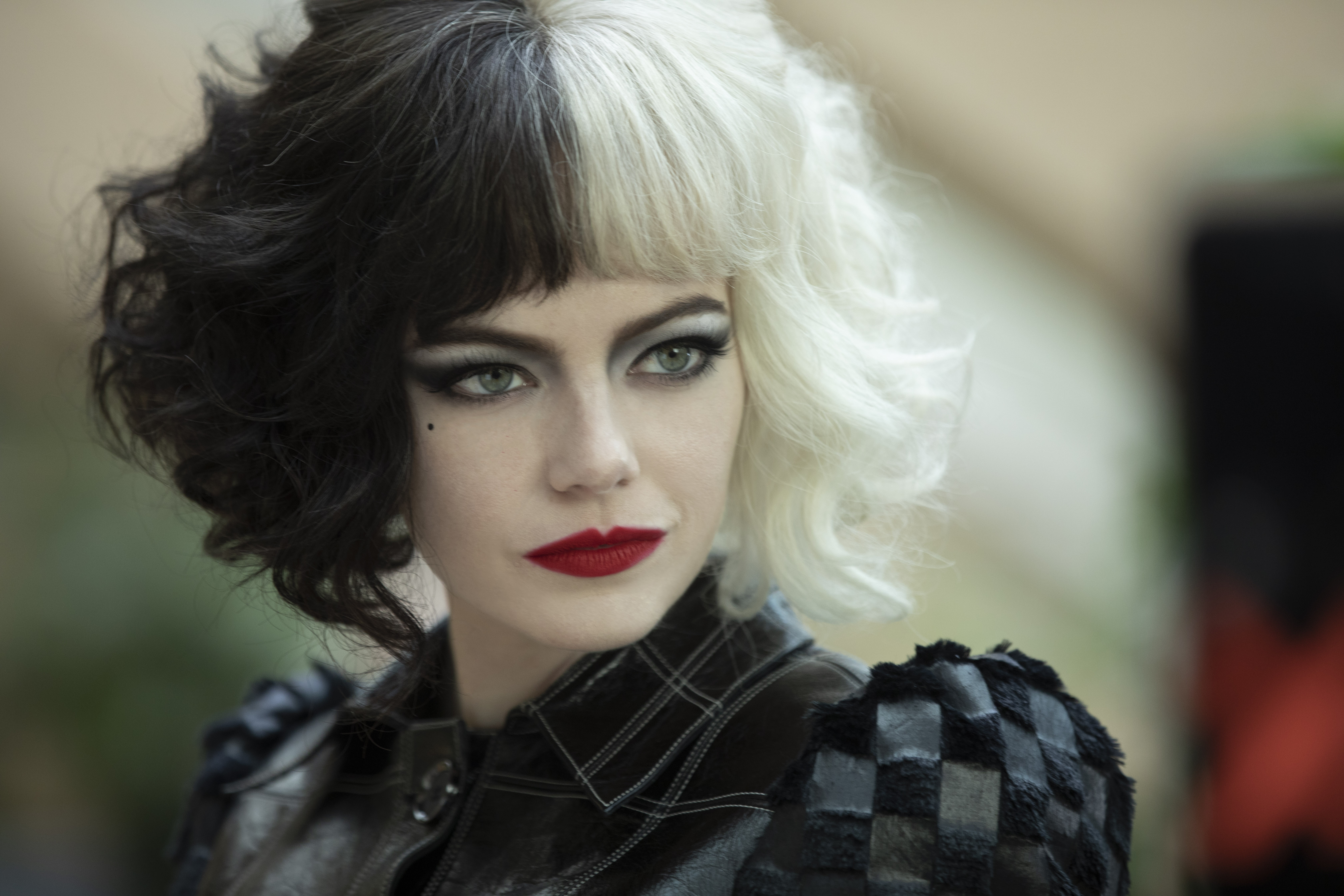 Disney | Cruella recebe seu primeiro trailer legendado