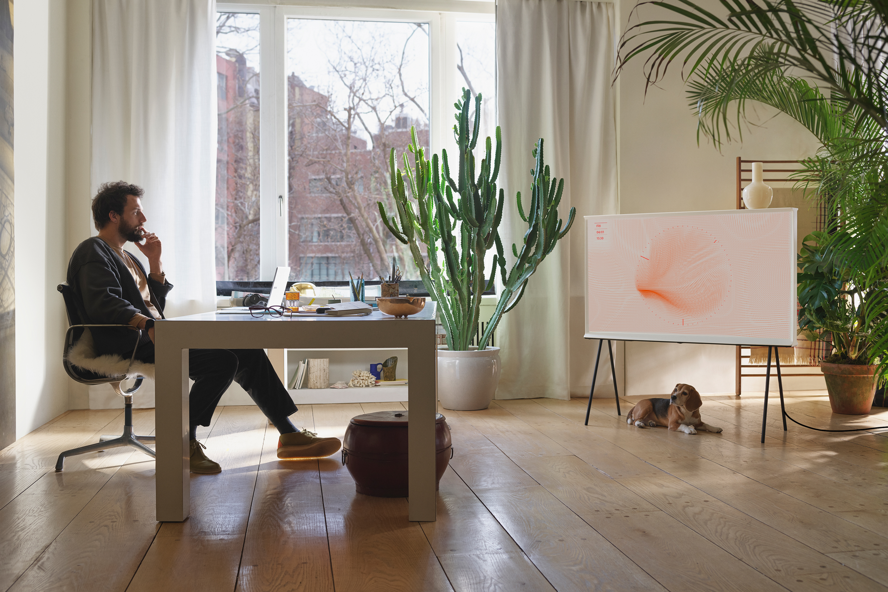 Samsung | Empresa lança a primeira televisão assinada pelos irmãos Bouroullec